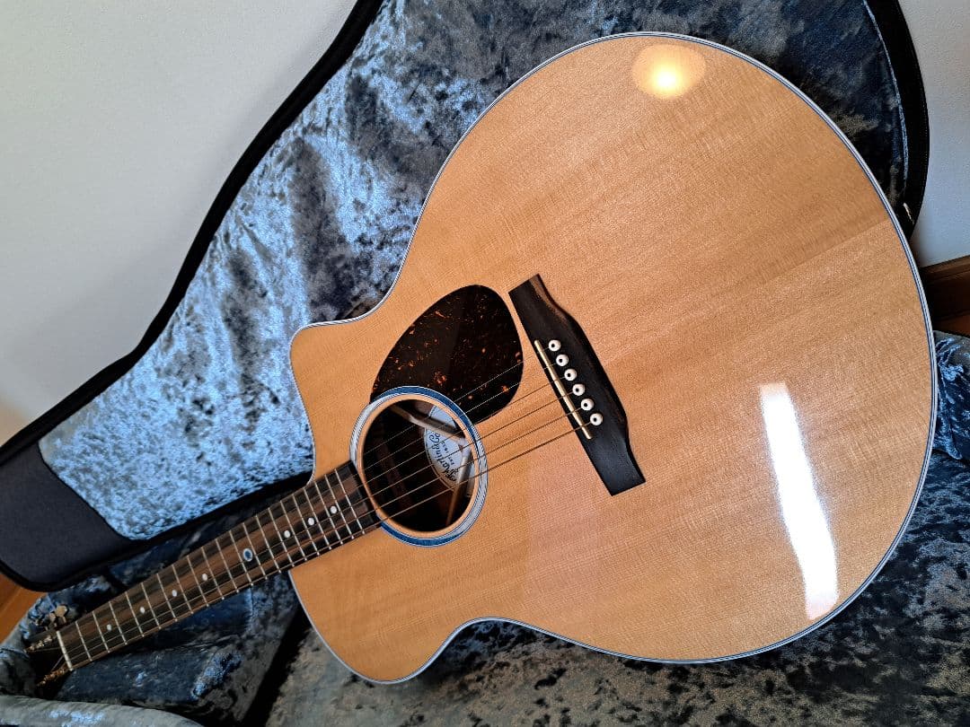 Martin SC-13E-1 エレアコ　美品ですが不要になりました ネック可変