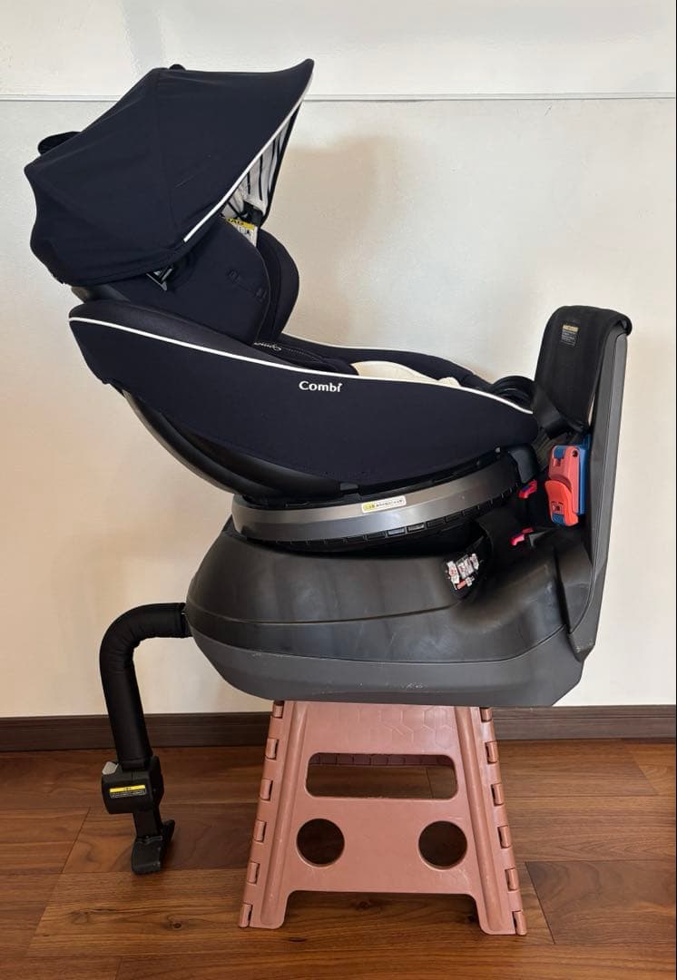 ［本日限定］Combi 回転式チャイルドシート CG-UTG 新生児　クルムーヴ