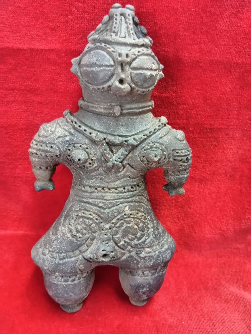 安⚫遮光器土偶　秋田県