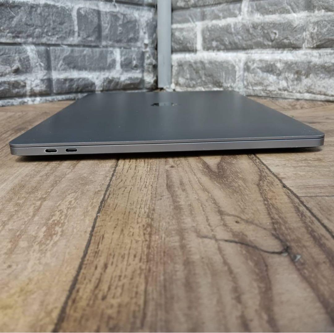 MacBook本体 Apple MacBook Pro 16inch 2019