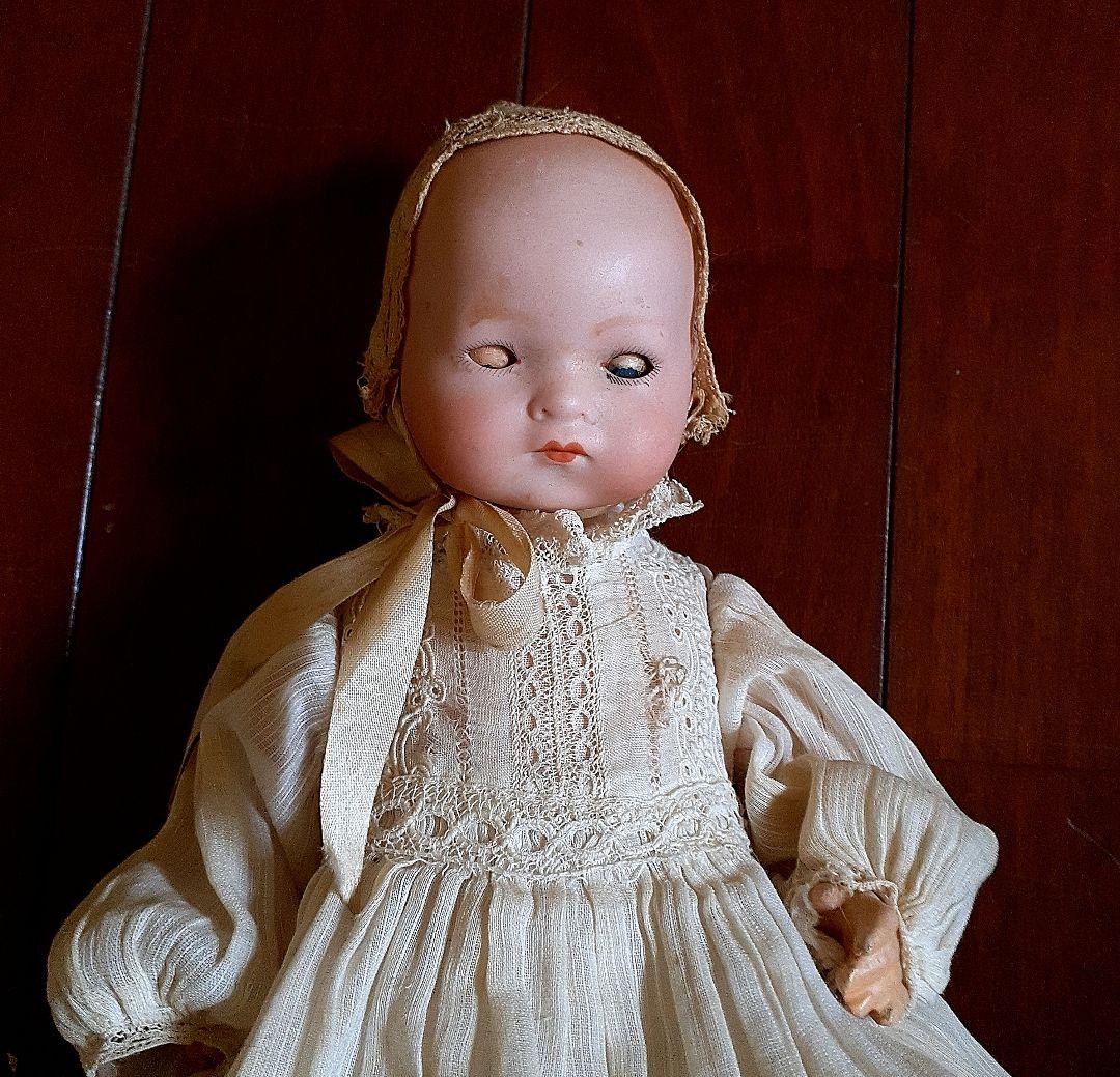 ⭐可愛いです！！目を閉じる！アンティークビスクドール　クッション付き　18