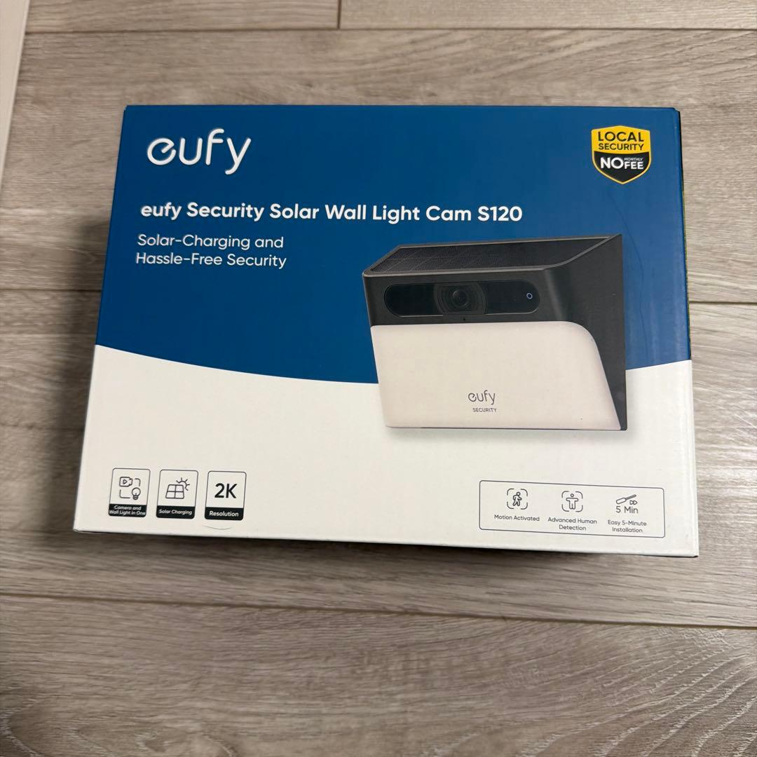 防犯カメラ eufy Security Solar Wall Light Cam S120