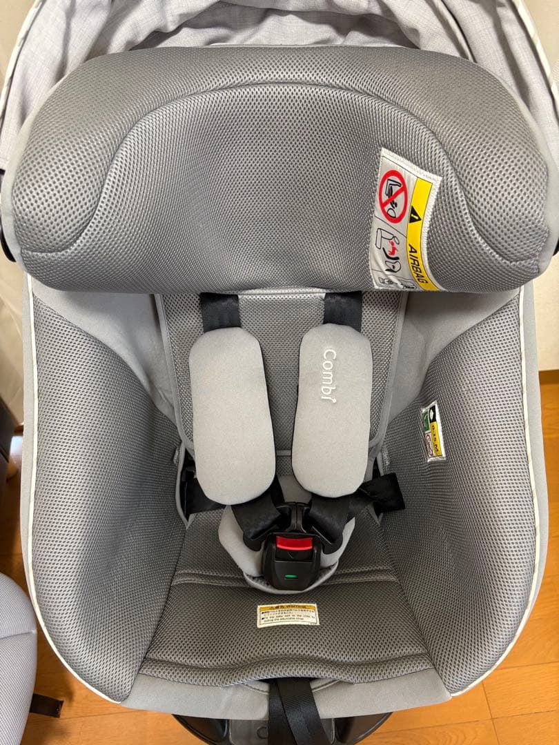 Combi 回転式チャイルドシート グレー JP-590