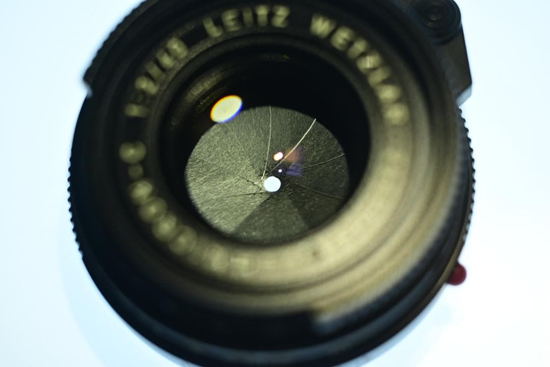 Leica Summicron-C 40mm F2 専用フード・変換リング付属