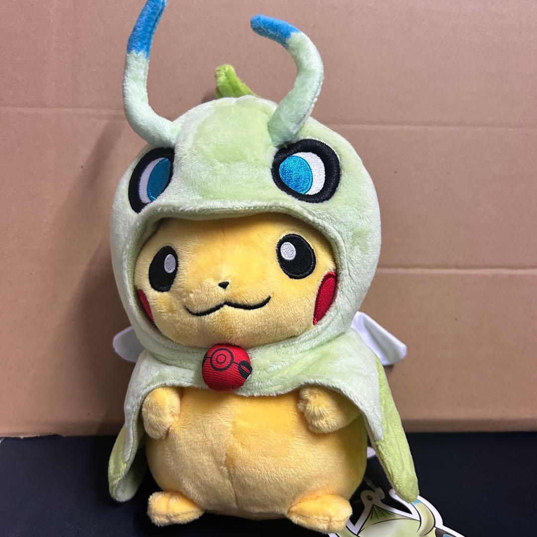 ピカチュウ　ポケモンセンターシンガポール限定　セレビィ　ポンチョ　ぬいぐるみ