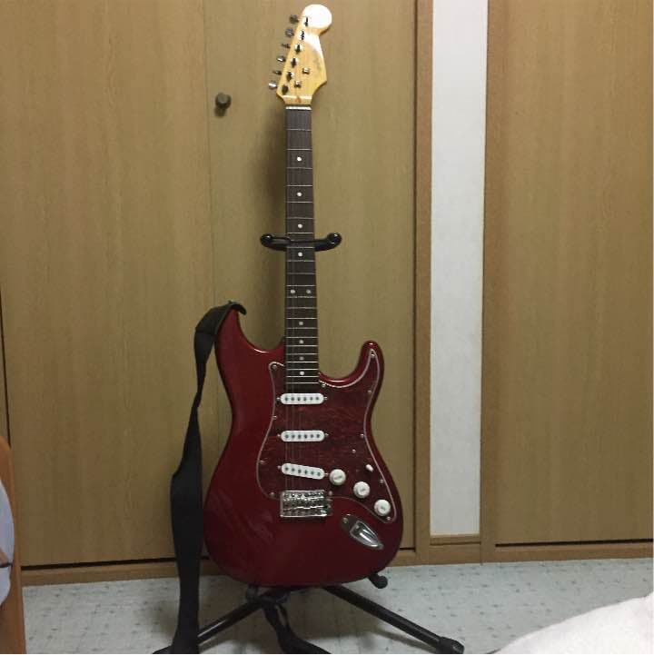エレキギター 赤