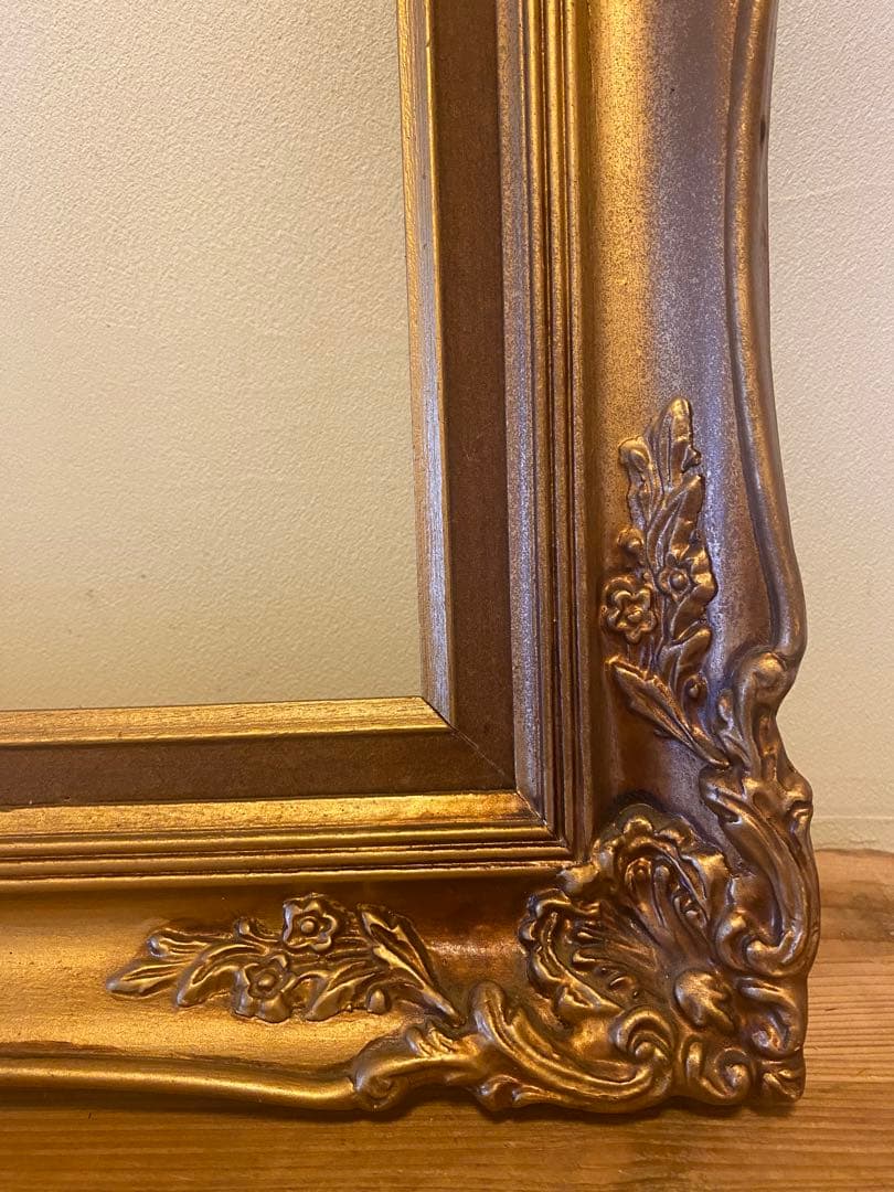 697 木製フレーム　アンティーク額縁　ゴールドフレーム 金フレーム　木製