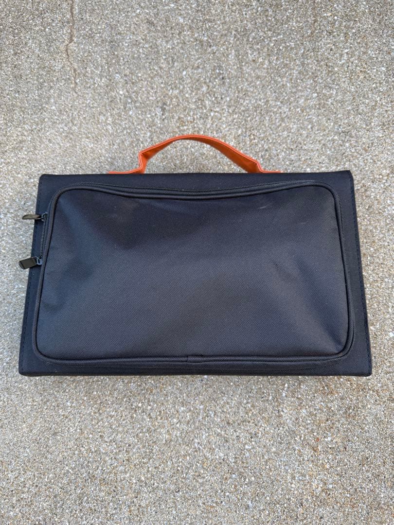 ラチタ　ソーラーパネル