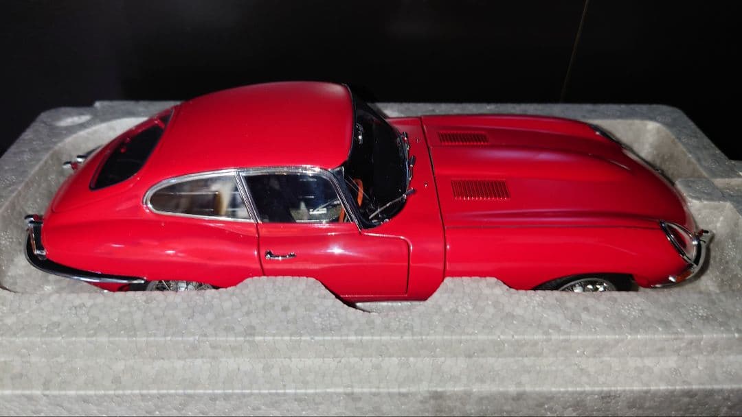 autoart 1/18 ジャガー e-type シリーズ1 ロードスター