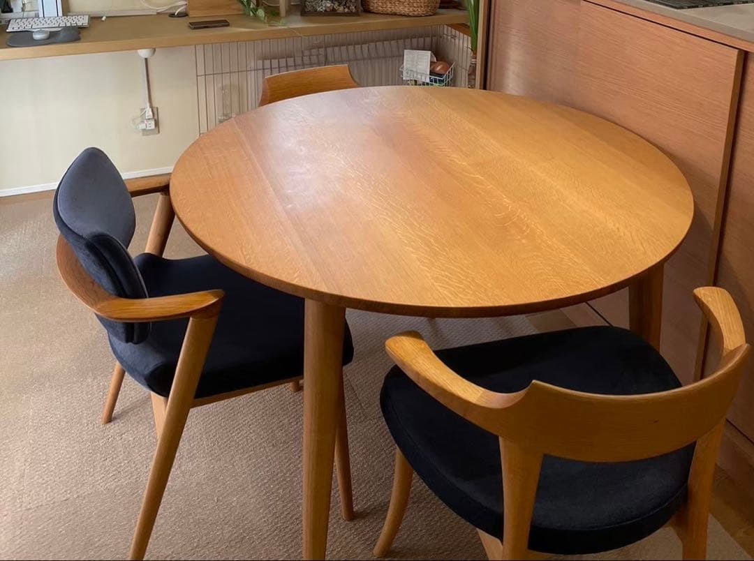 飛騨産業　丸型ダイニングテーブル　梱包発送たのメル便