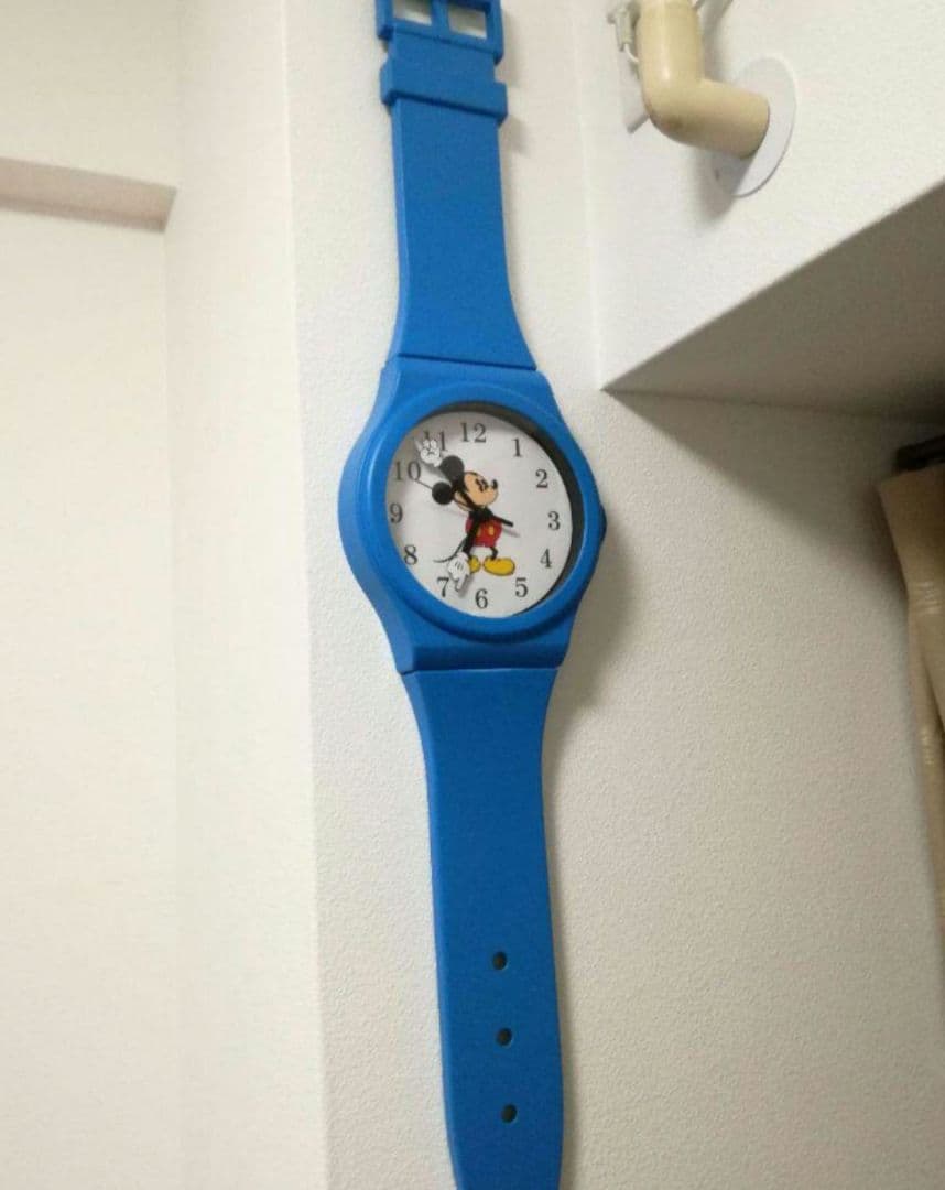 トイストーリー アンディ部屋の壁掛け時計