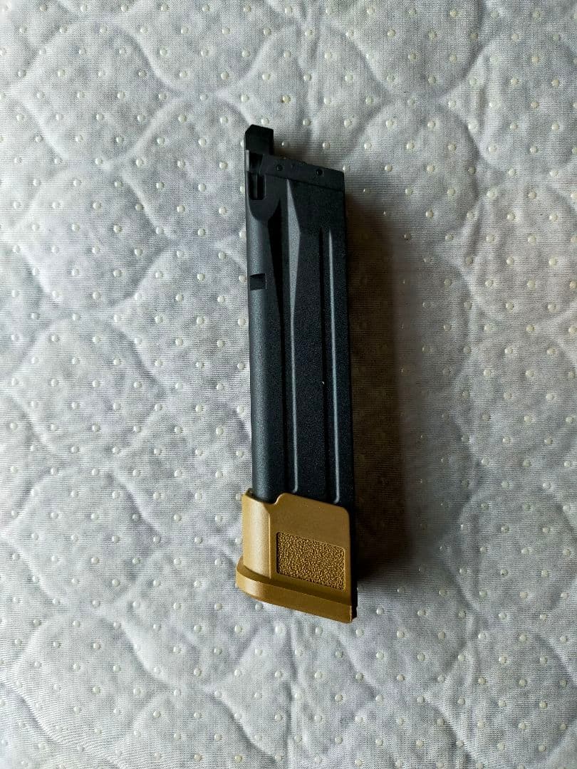 SIG M17 M18 co2マガジン ライラックス TAN