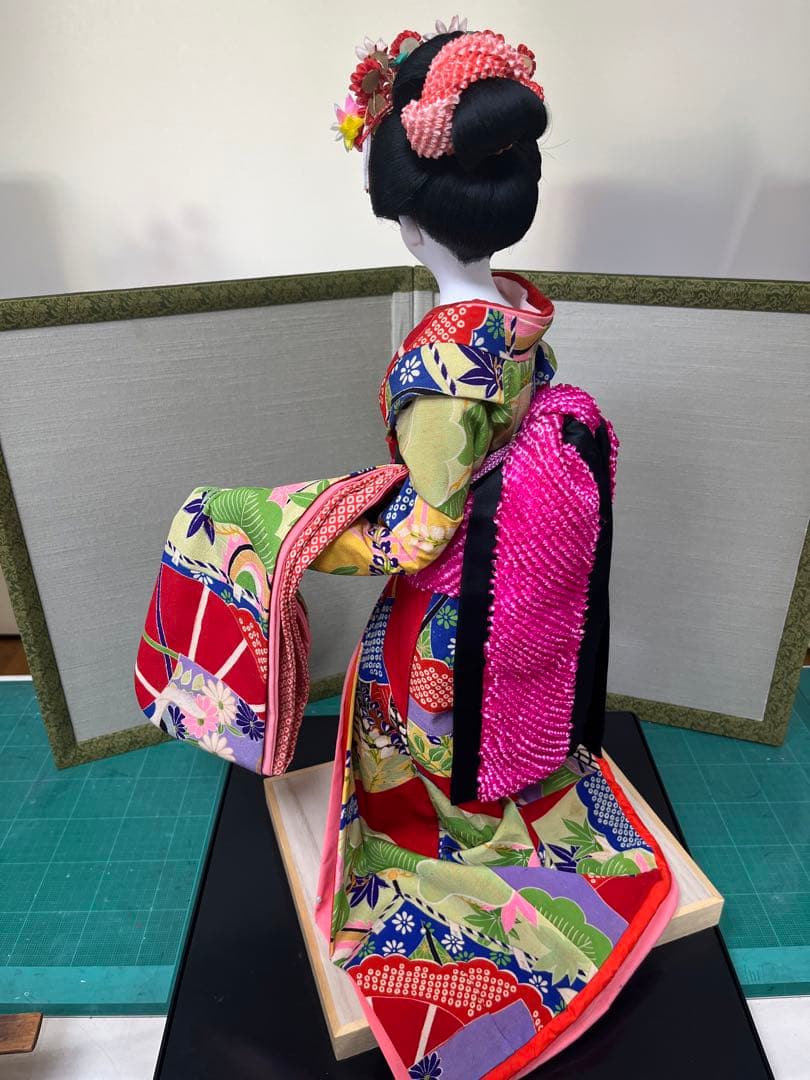 日本人形 / 春待ち草