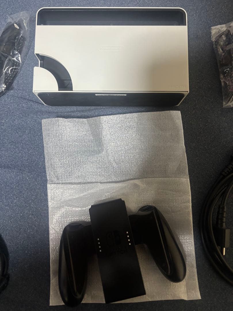 Nintendo Switch　有機ELモデル 本体　ホワイト