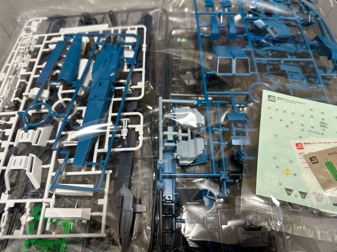 MG 1/100 RZG-95C リゼル(隊長機) 機動戦士ガンダムUC