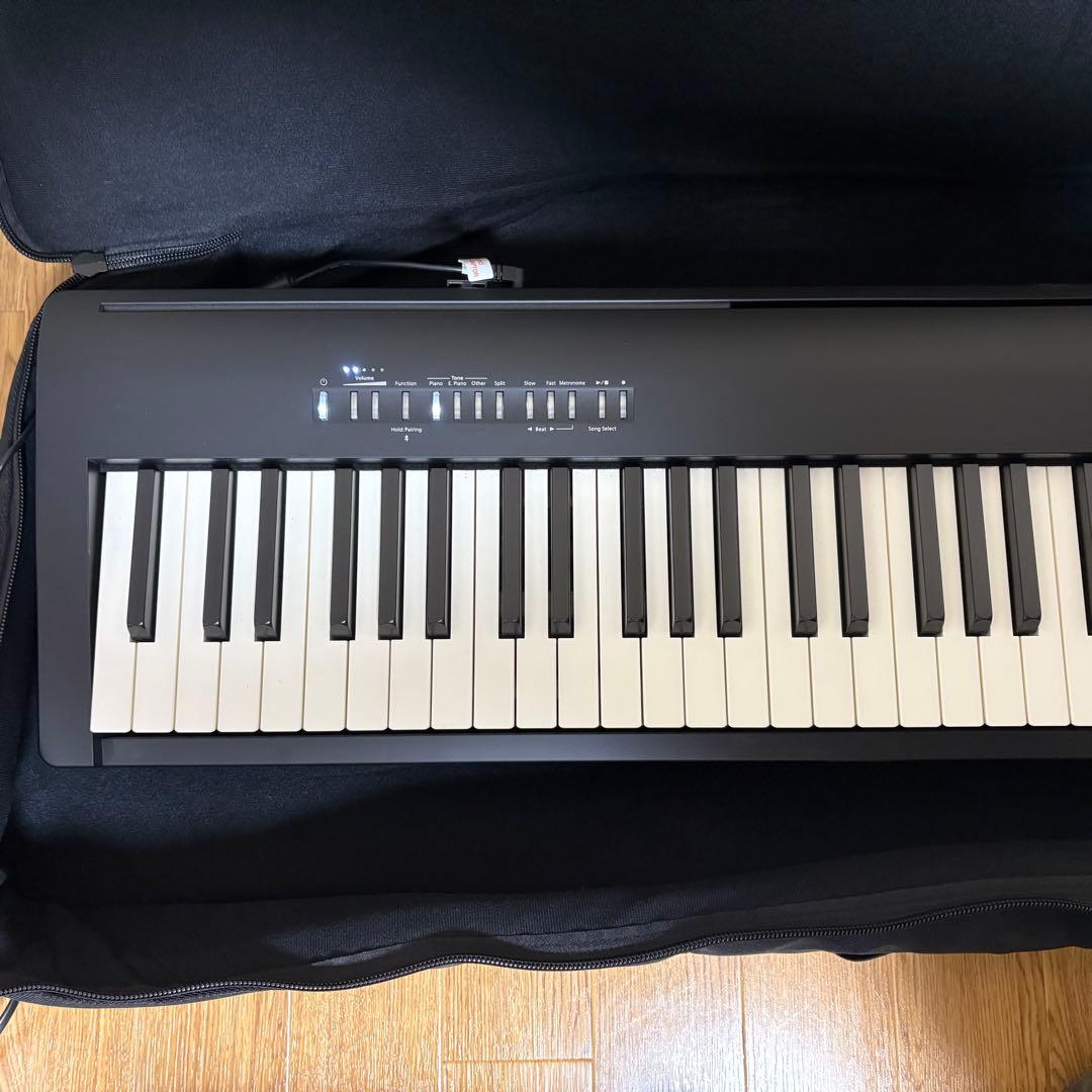 Roland FP-30X（ケース、カバー、ペダル、ヘッドフォン、譜面台付き）