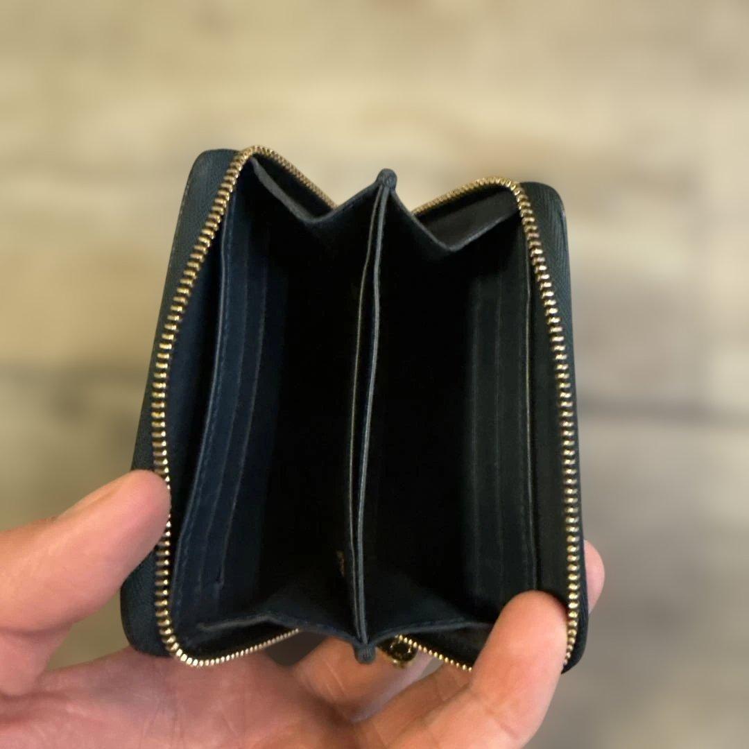 Louis Vuitton ヴェルニ　ジッピーパスケース