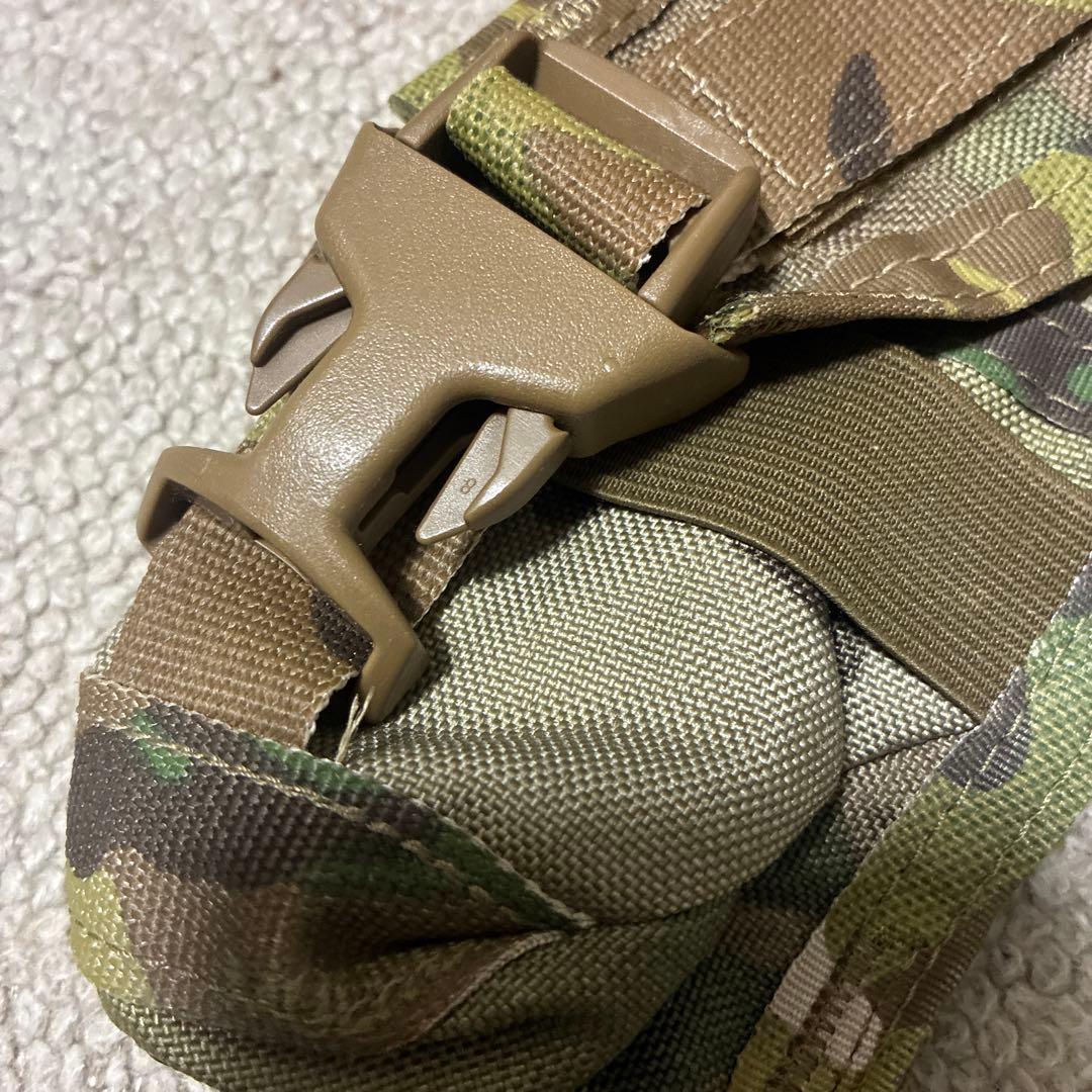 paraclete フラッシュバンポーチ　multicam パラクレイト