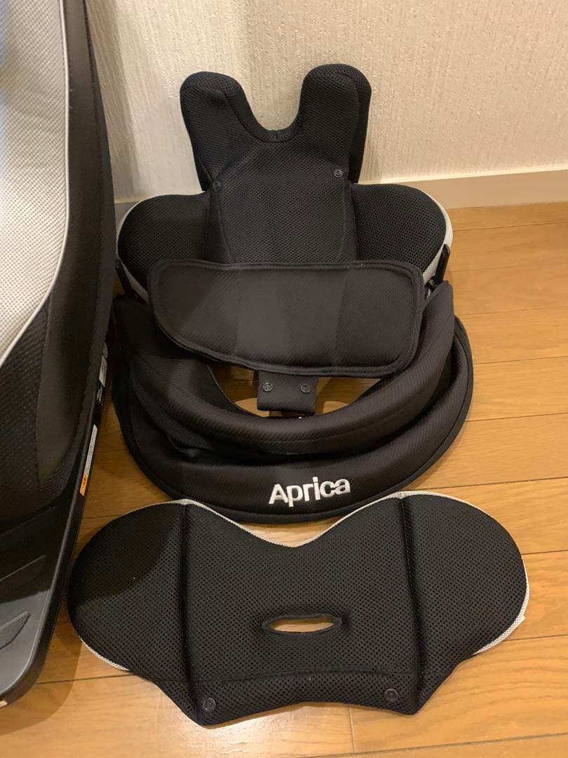 アップリカ クルリラAB isofix チャイルドシート