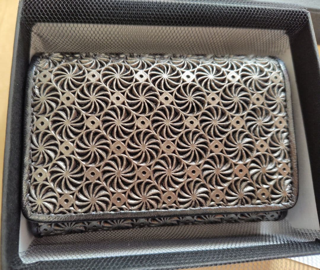 【新品•未使用】三つ折財布ジラソーレHIROKO HAYASHIブラック 開運