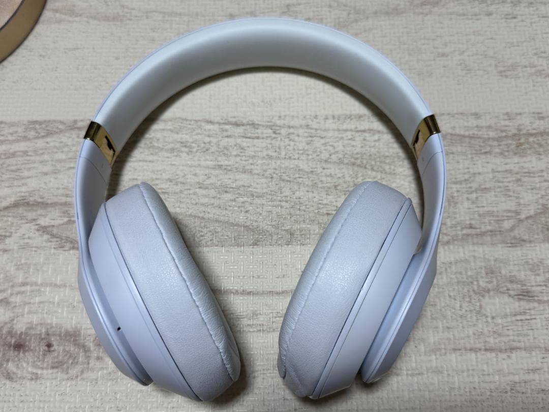 フェブリン Beats studio3 Wireless ホワイト