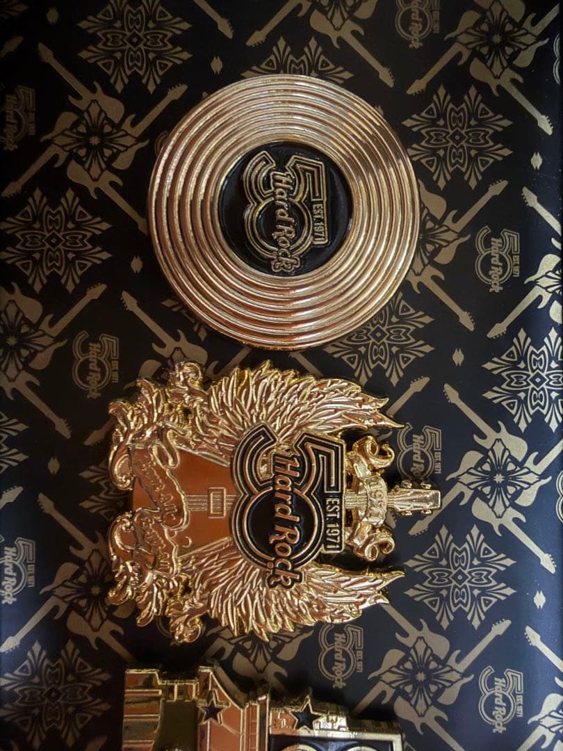 ハードロックカフェ 50 周年記念 ピン限定版 500 ボックスセット