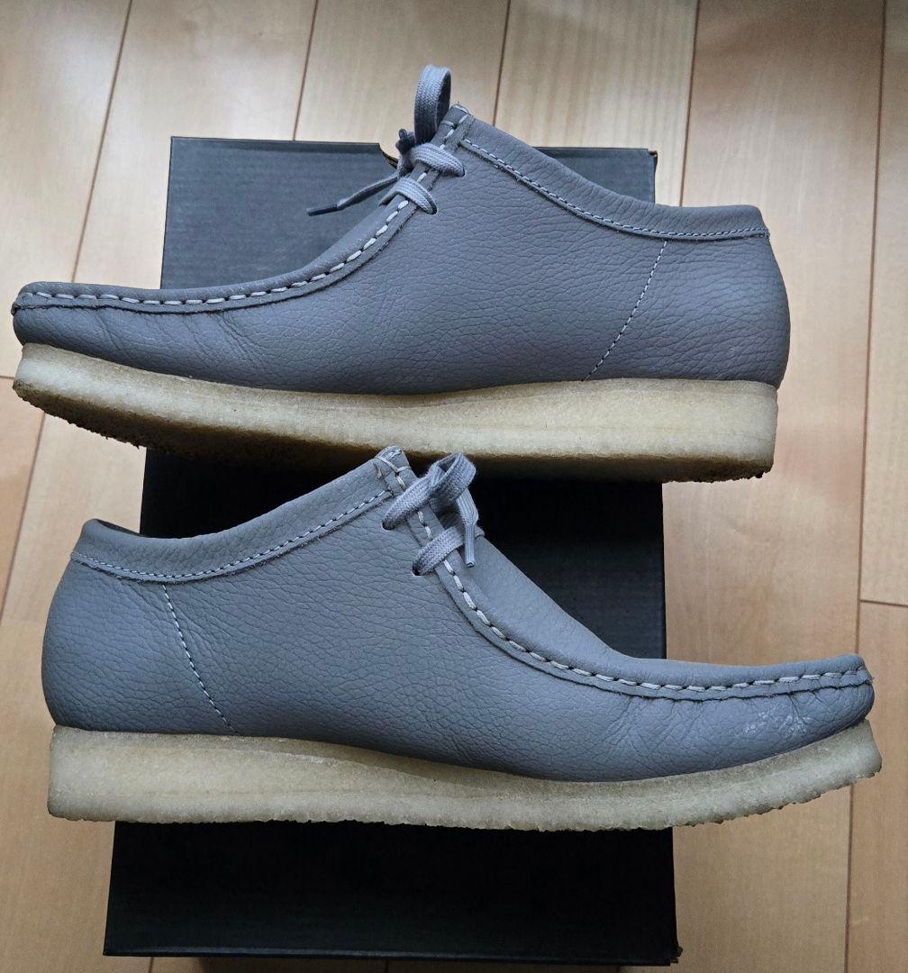 Supreme × Clarks / Reflective Wallabee