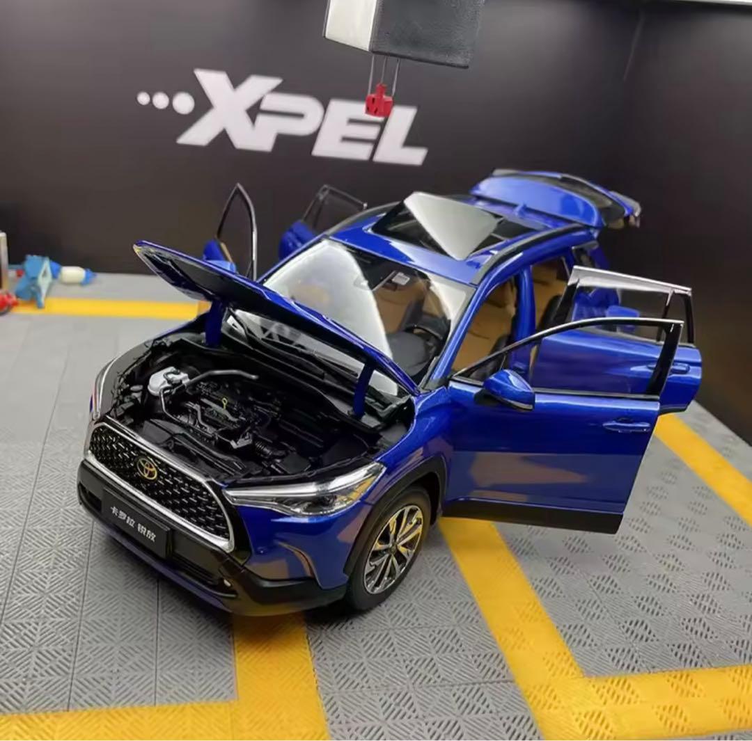 p*o様 トヨタ カローラクロス 1/18スケール ミニカー