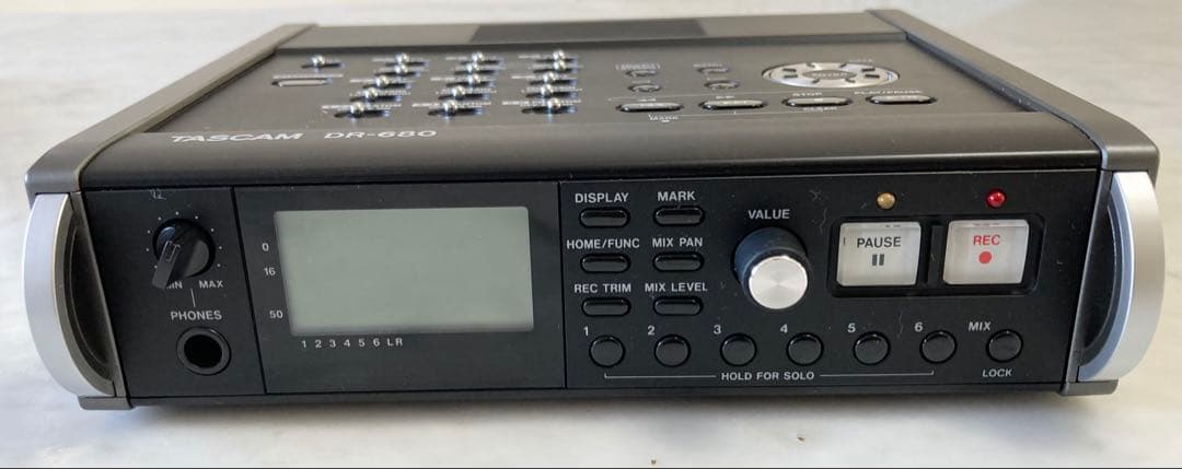 TASCAM DR-680 ポータブルマルチトラックレコーダー