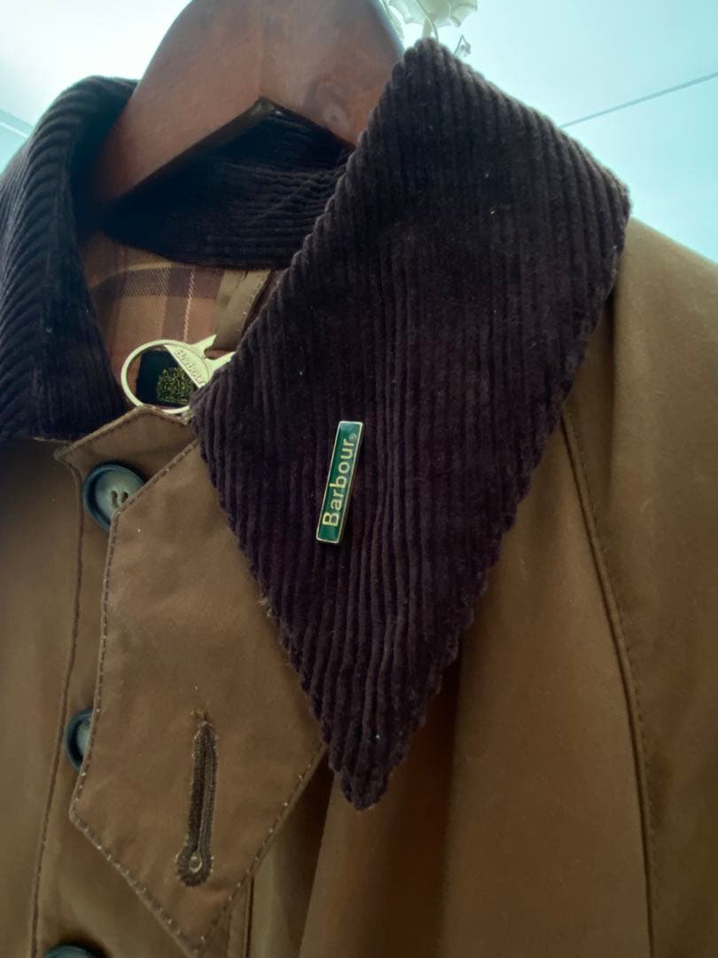 Barbour ブラウンアウター コーデュロイ襟　プルオーバータイプ。