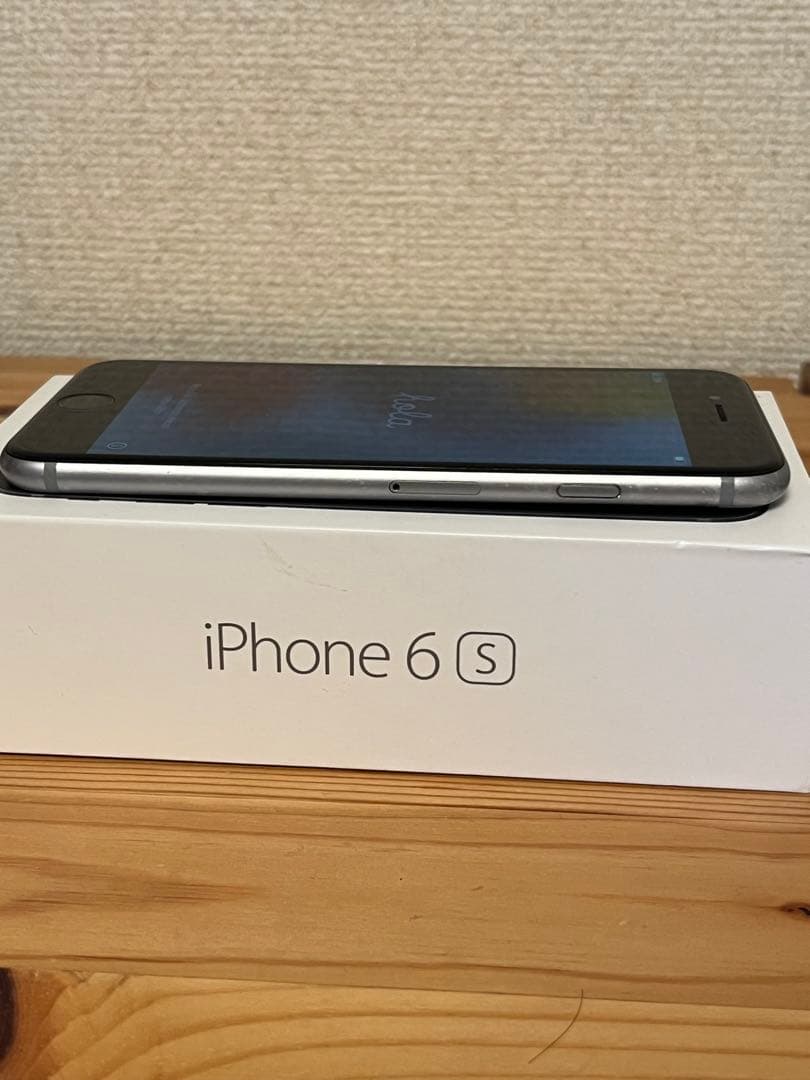 Apple iPhone 6s スペースグレー 本体