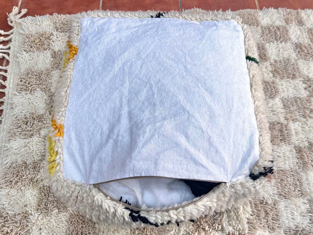 モロッコ　プフ　2点pouf アジラル　オットマン 　ラグ　135 138