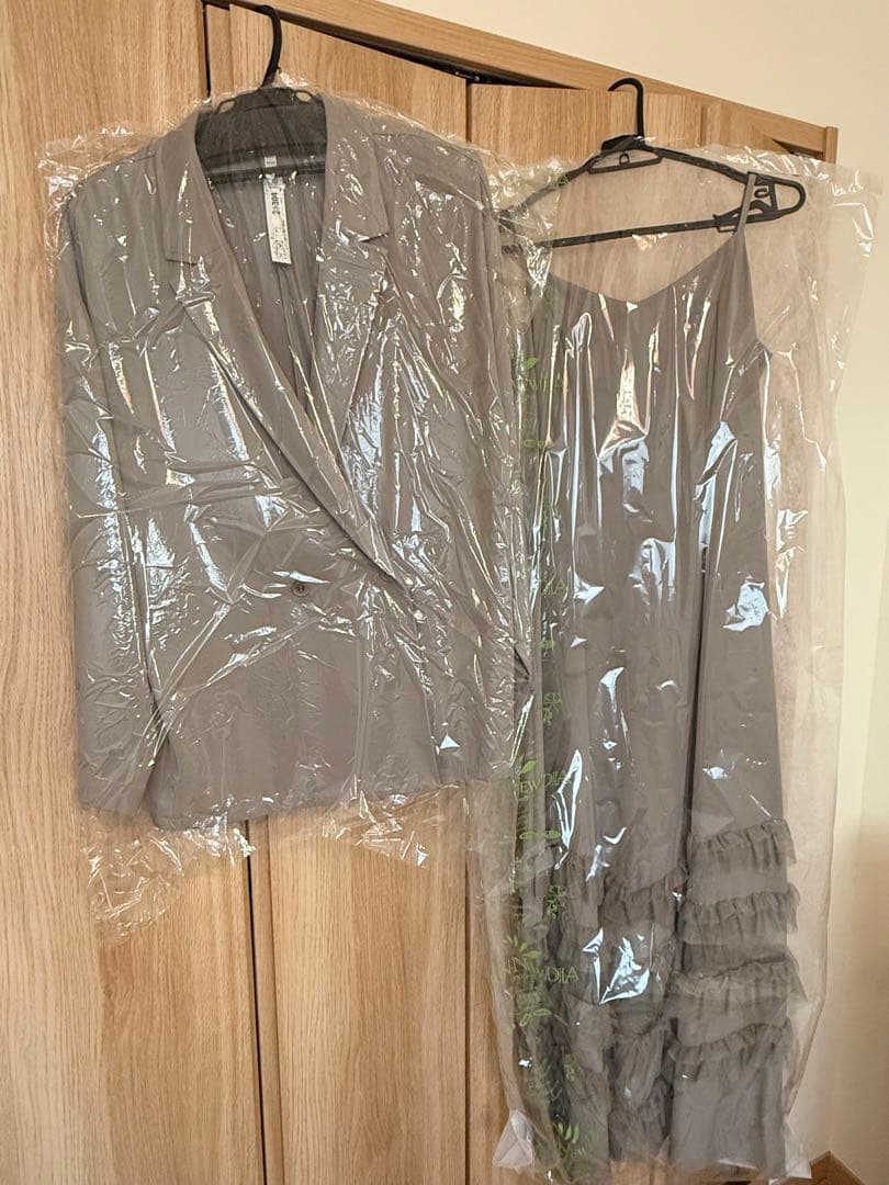 美品‼️et.UNiVER スーツ　セットアップ　入学式　ドレス