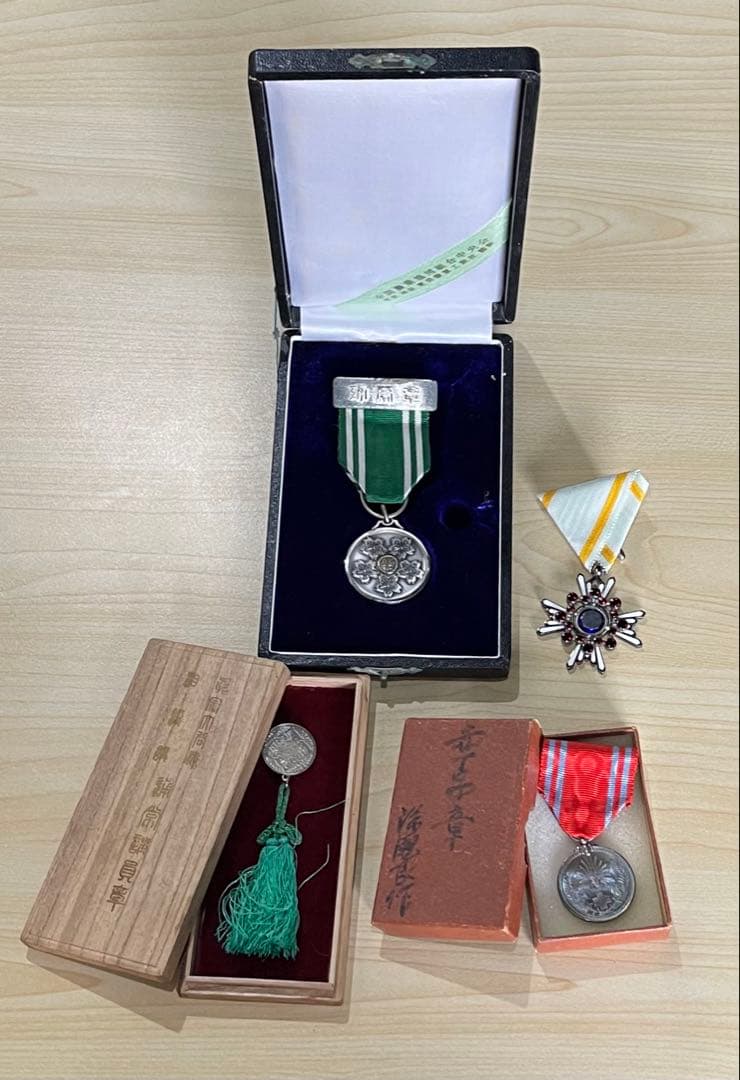 勲章 徽章 記章 日本赤十字社 旧日本軍 従軍記章 勲七等青色桐葉章 レトロ関係