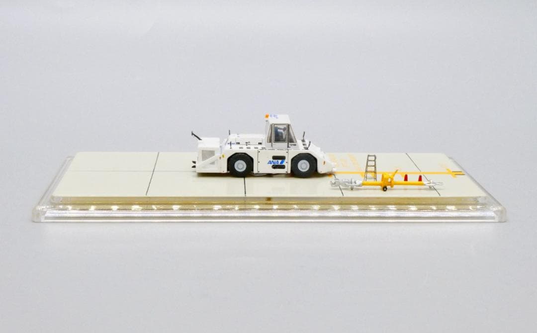 JC Wings全日空 1:200 トーイングトラクター 【WT250E】