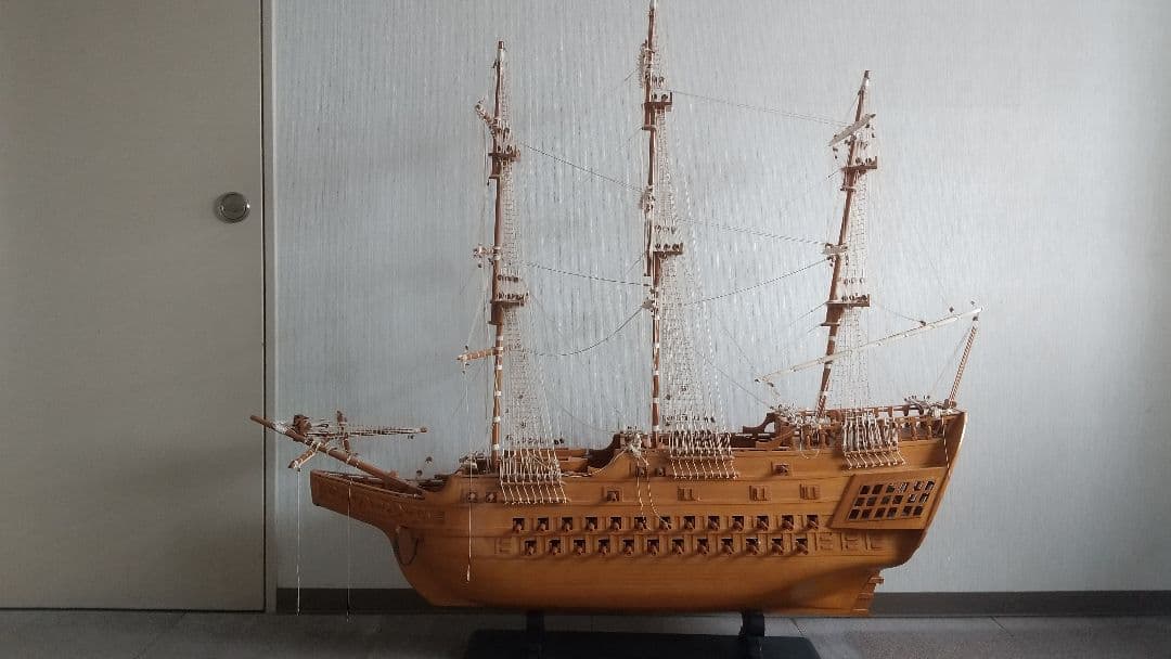 【直接引き渡し限定】特大　希少　木製の大きな船のオブジェ