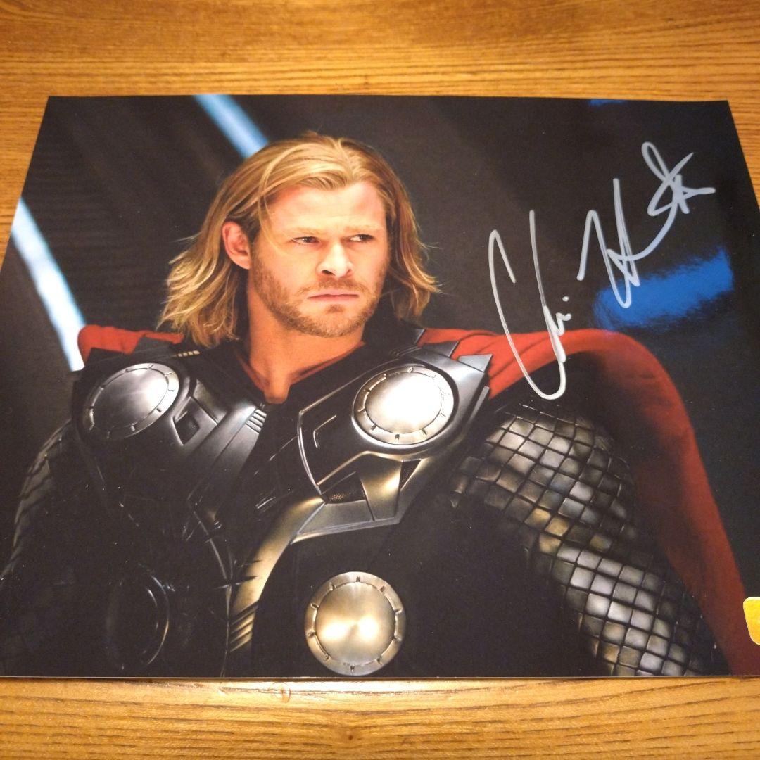 クリスヘムズワース　サイン　オートグラフ　マイティソー　8×10 インチ