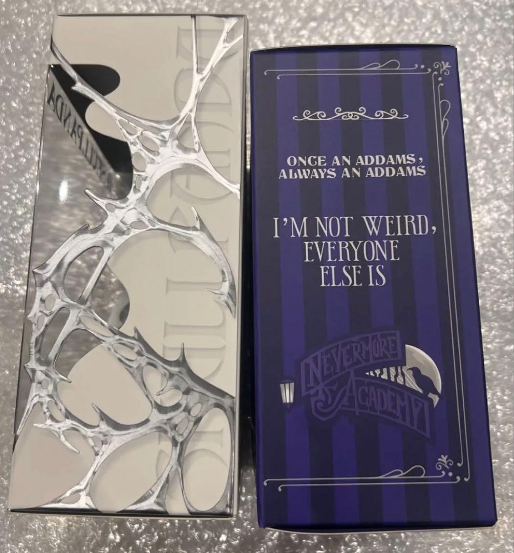 正規品　限定　スカルパンダ　XG 　Wednesday skullpanda