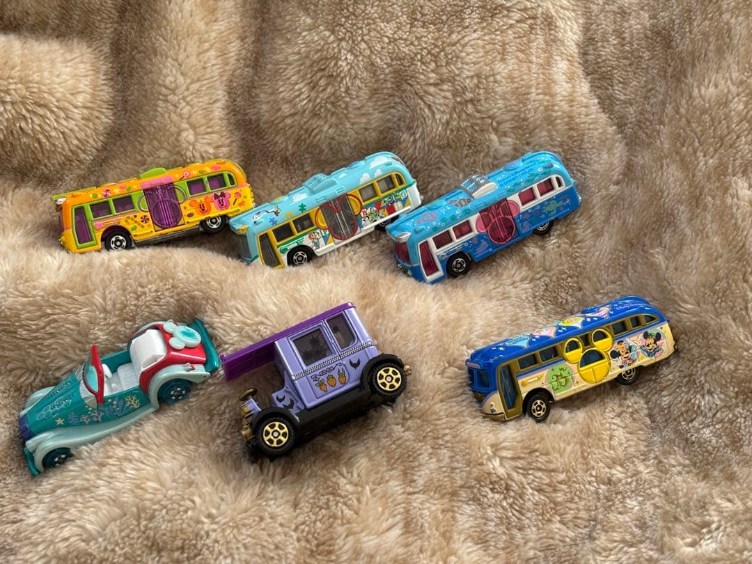 ディズニートミカ