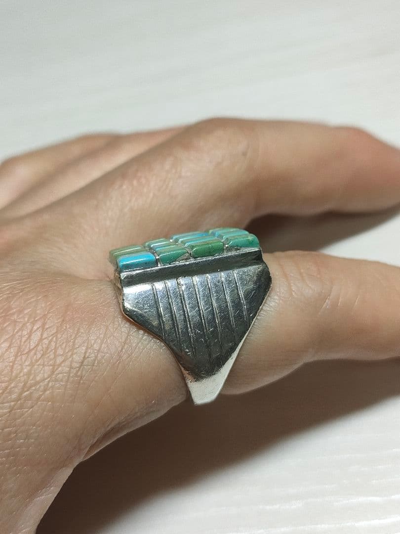 スクエアターコイズSILVERリング(ズニ族、STERLING刻印、インレイ)