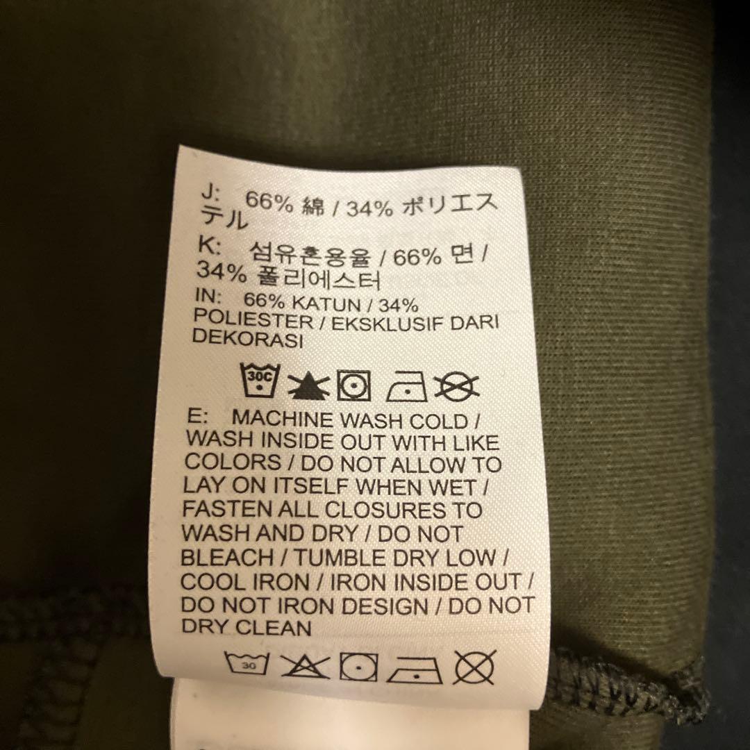 ナイキ　テックフリ－ス　迷彩柄　ブラックロゴ　新品　Mサイズ