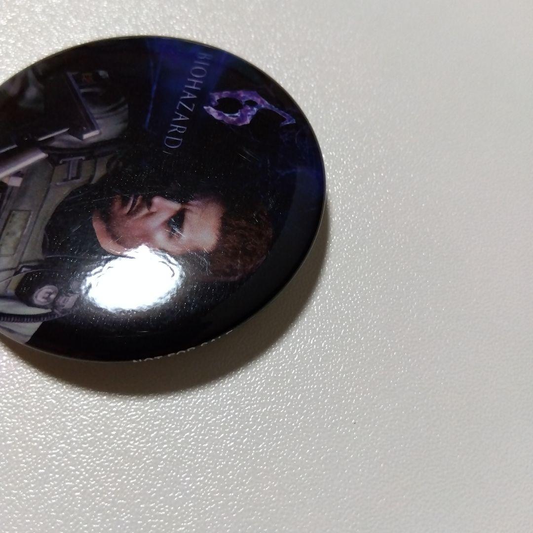 【バイオハザード】クリス パセラ カプコンバー 特典 缶バッジ