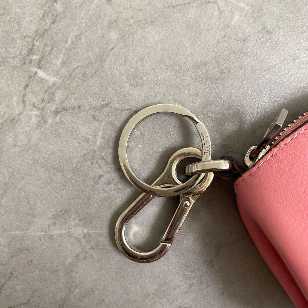 ロエヴェ　エレファント　ケース　チャーム