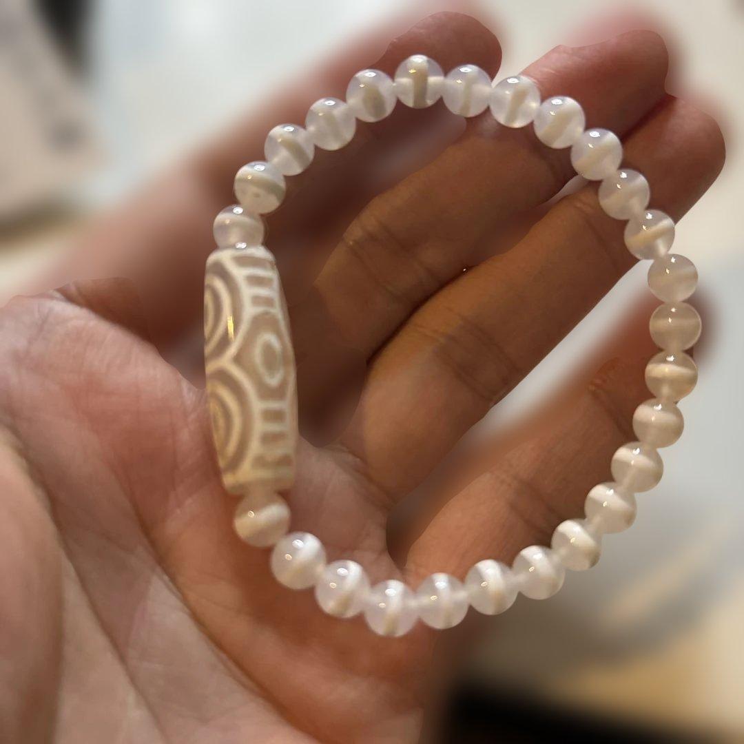 おしゃれだし効果感じる！龍眼白天珠さん！綺麗！