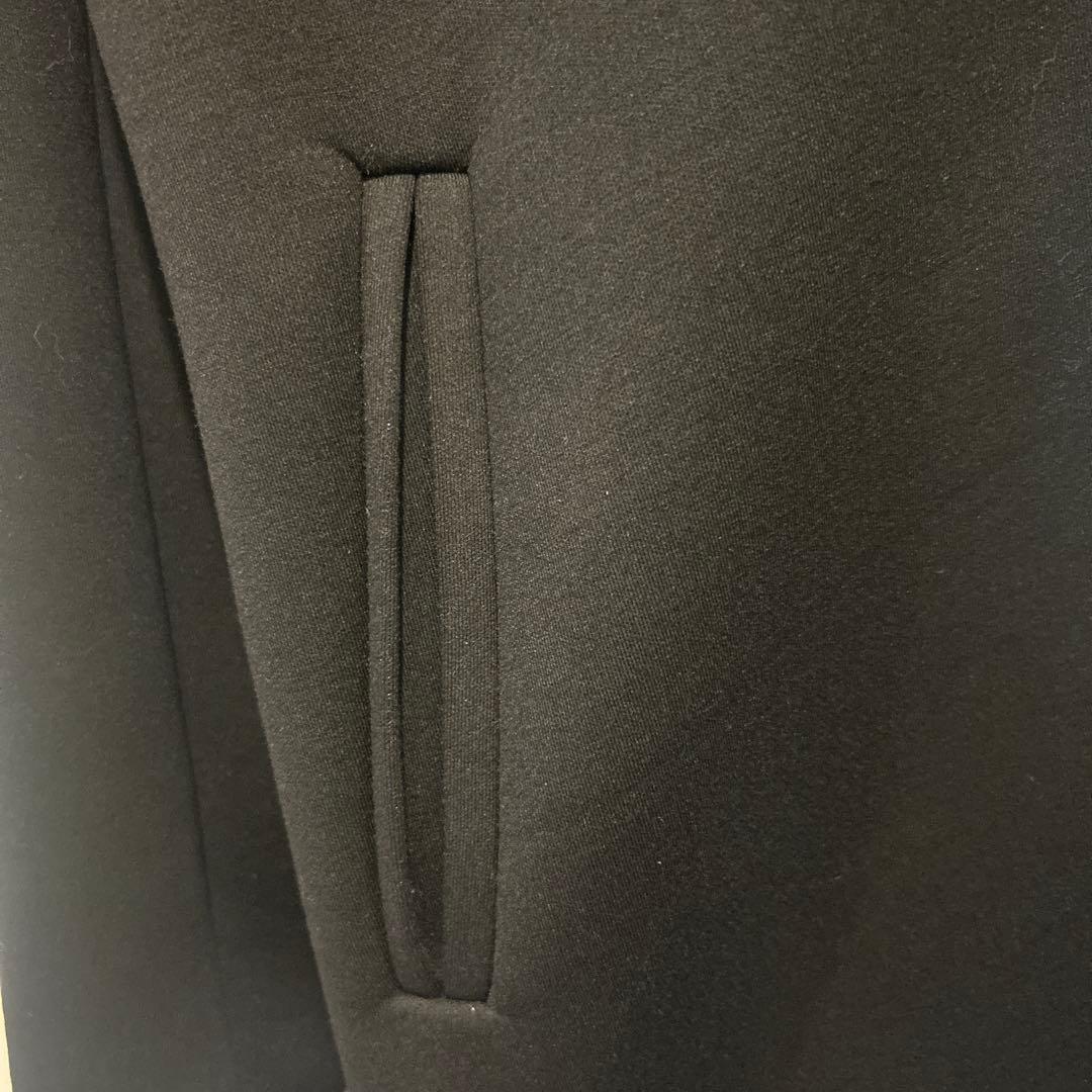 フード付き黒チェスターコート　ZARA 新品未使用