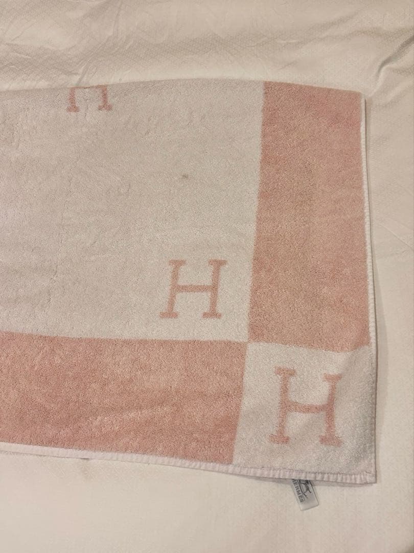 エルメス　HERMES バスタオル　アヴァロン　ピンク