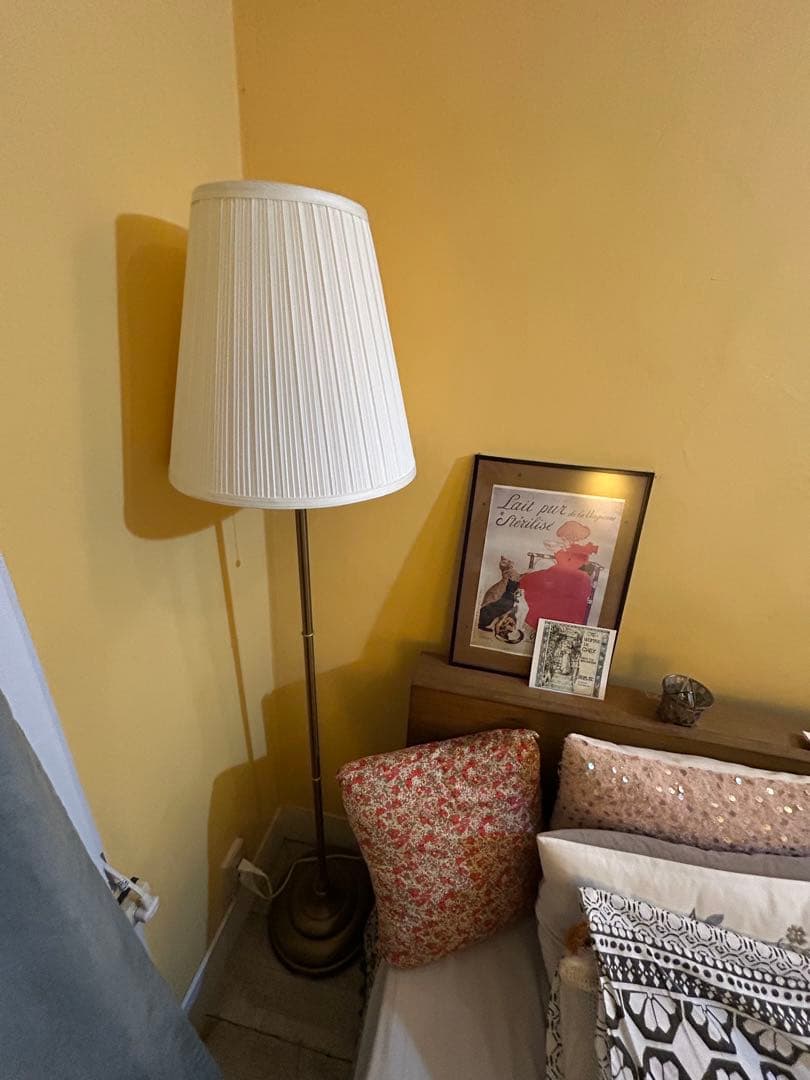 ちぃページ　アンティーク調　サイドテーブル&フロアライト