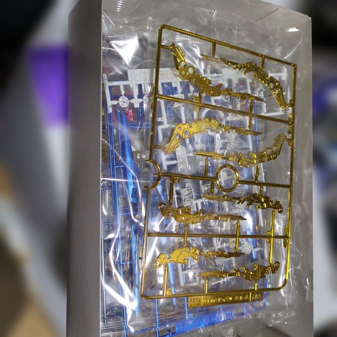 RG ストライクフリーダムガンダム チタニウムフィニッシュと天空の翼セット