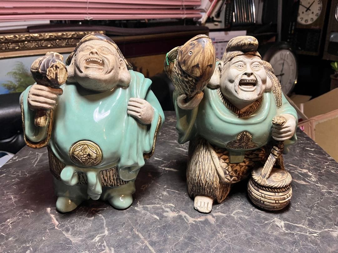 大黒天大黒様 恵比寿様、 明治時代の青磁 貴重な1対 七福神　 青磁 陶器製