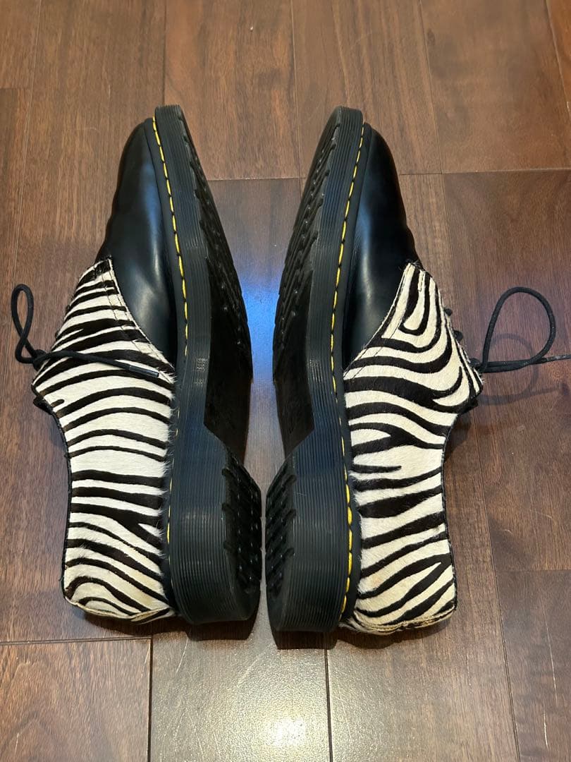 ドクターマーチン UK10 ゼブラ